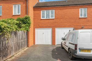 Bridges Close Bloxham